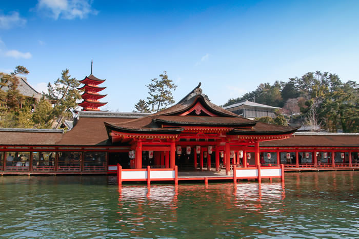 厳島神社