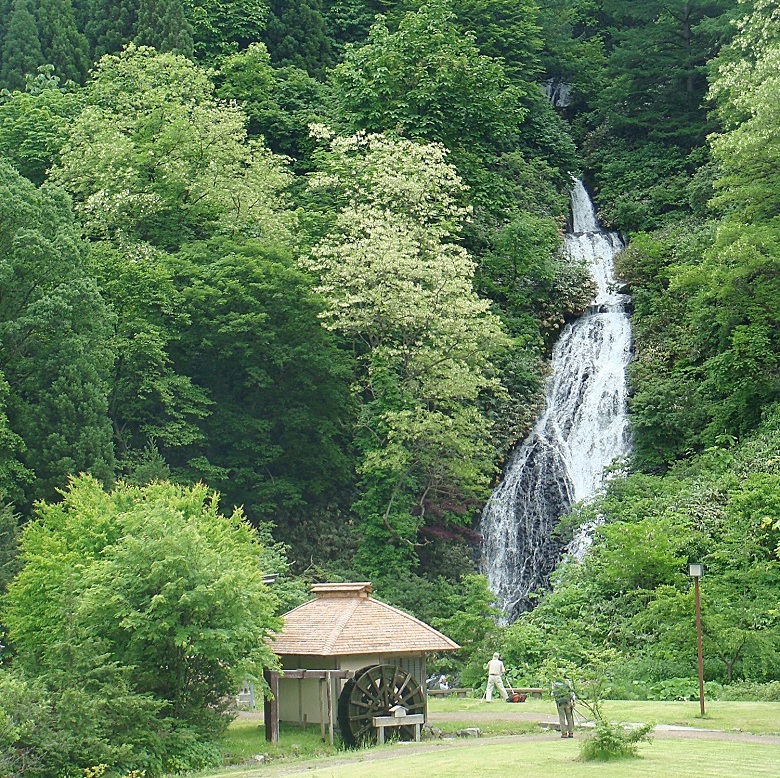 秋田へ観光バス旅行！おすすめの休憩スポット「こさか七滝」