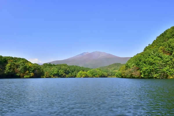 蔵王　不忘山　長老湖より