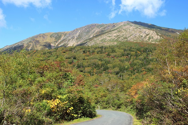 岩手県「霊峰 早池峰山」