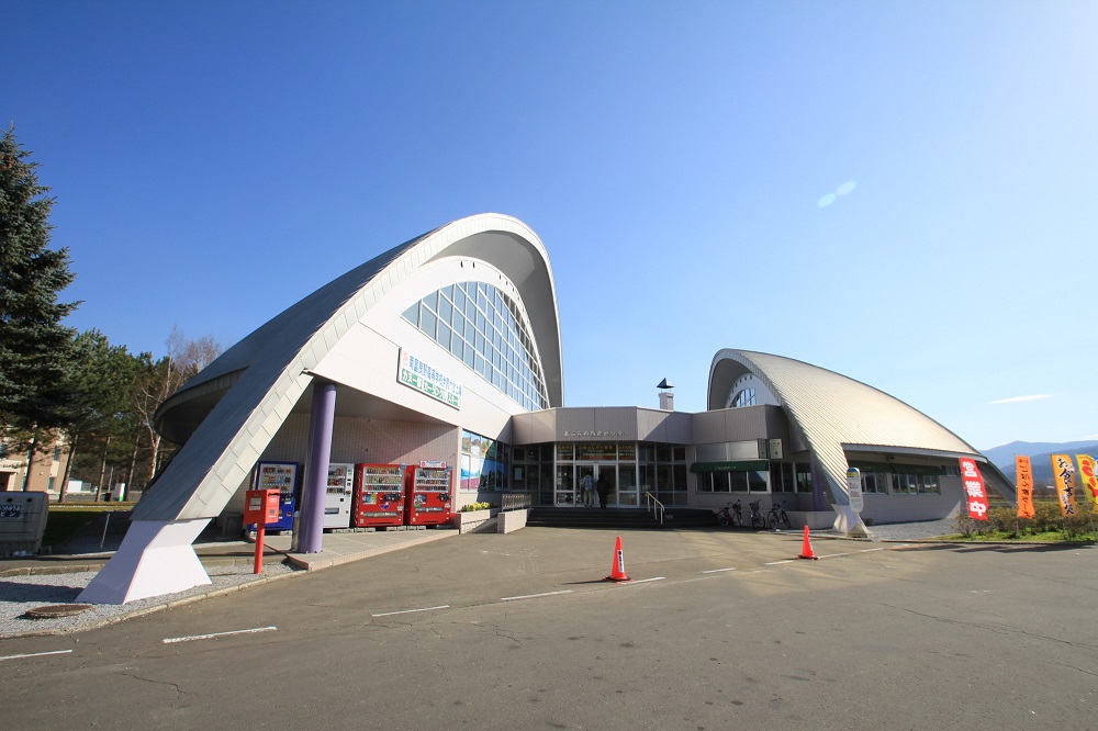 北海道へ観光バス旅行！おすすめの休憩スポット「道の駅 南ふらの」