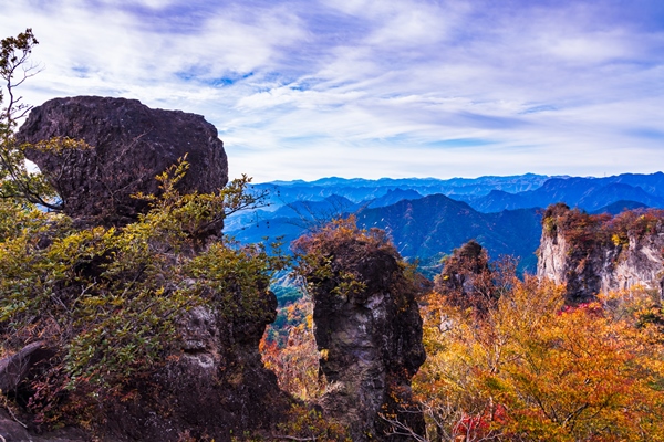 妙義山秋の景色