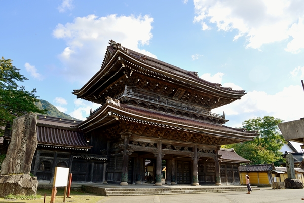 瑞泉寺大門　真宗大谷派別院　富山県井波