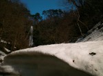 香美町の雪渓と猿尾滝