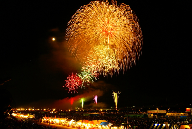 日本一の花火大会を盛り上げる 大曲花火ウィーク バス観光マガジン 日本一の花火大会を盛り上げる 大曲花火ウィーク バス観光マガジン