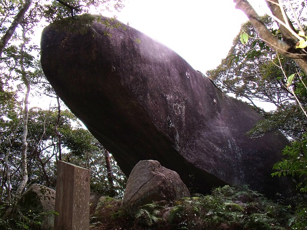 佐賀県「巨石パーク」