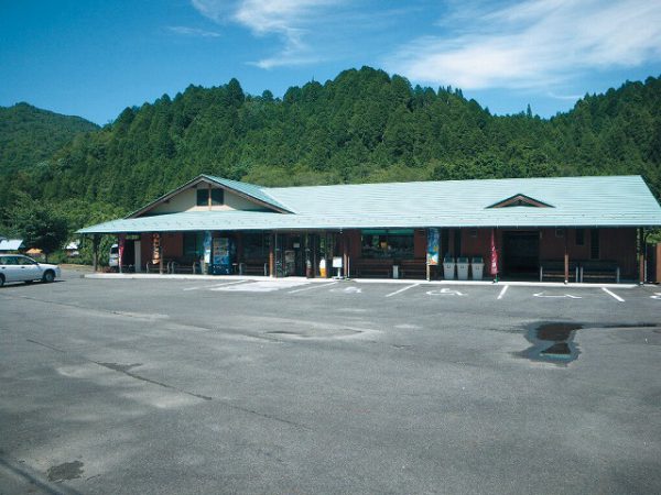 道の駅「清流白川　クオーレの里」