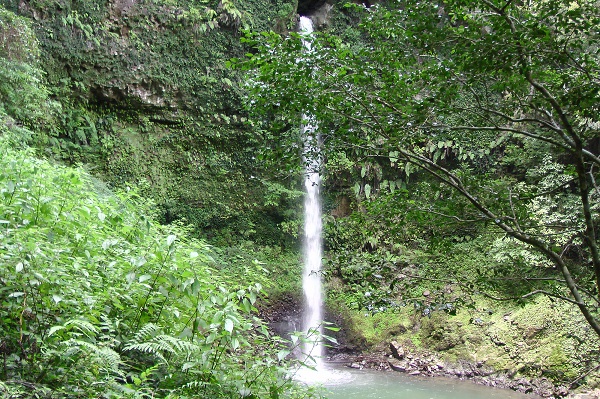 宮崎県「小布施の滝」