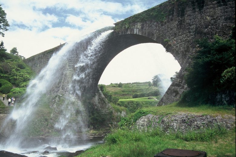 通潤橋