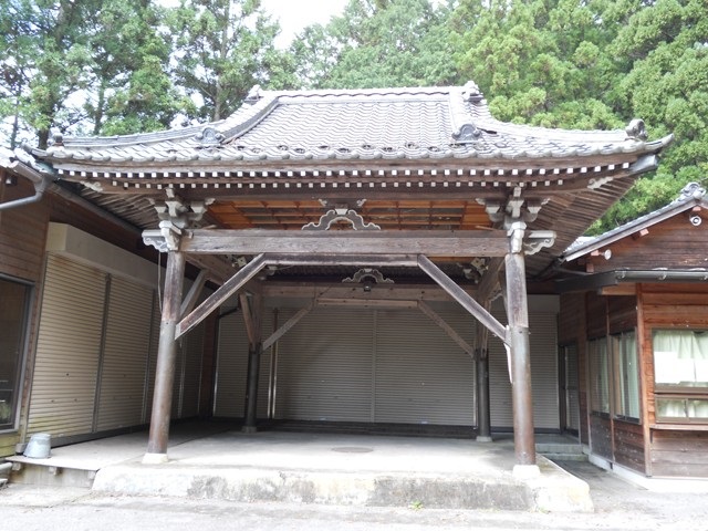 津具白鳥神社舞庭（花祭りの花宿）