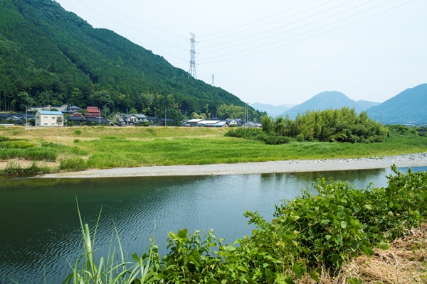 兵庫へ観光バス旅行！おすすめの休憩スポット「しんぐう」