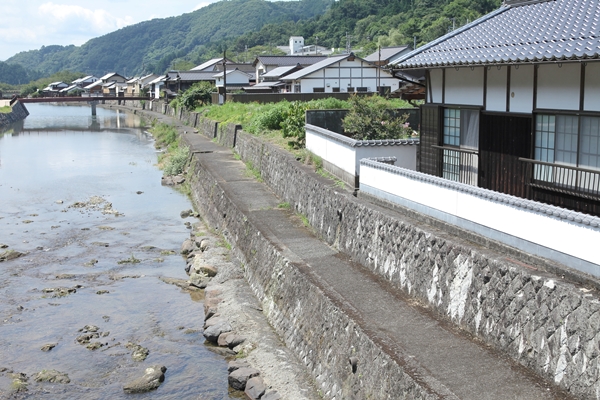 兵庫へ観光バス旅行！おすすめの休憩スポット「宿場町ひらふく」