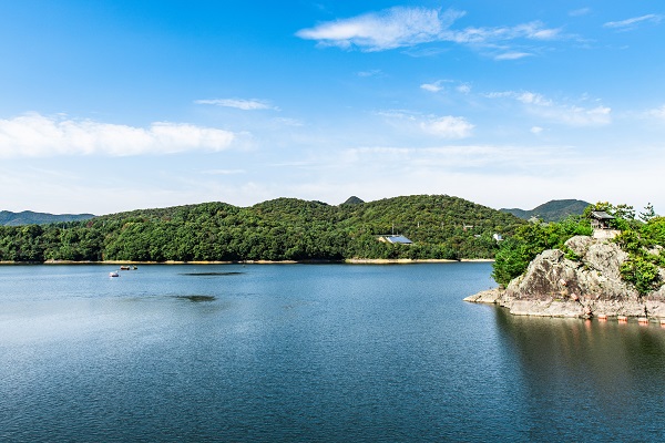 兵庫県「東条湖」