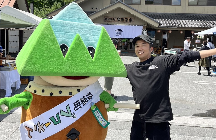 武甲温泉のイベントに登場したブコーさん