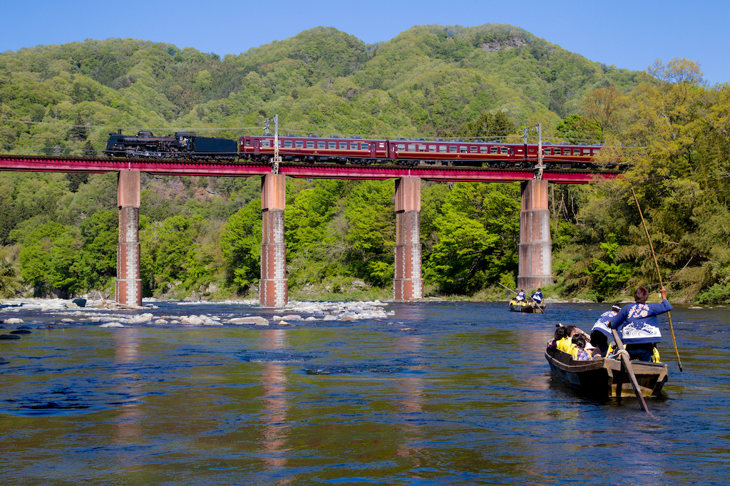荒川ライン下りとSLパレオエクスプレス
