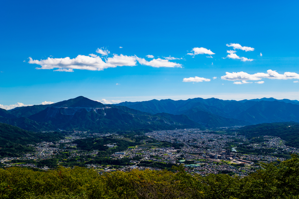 美の山公園から見渡す秩父盆地