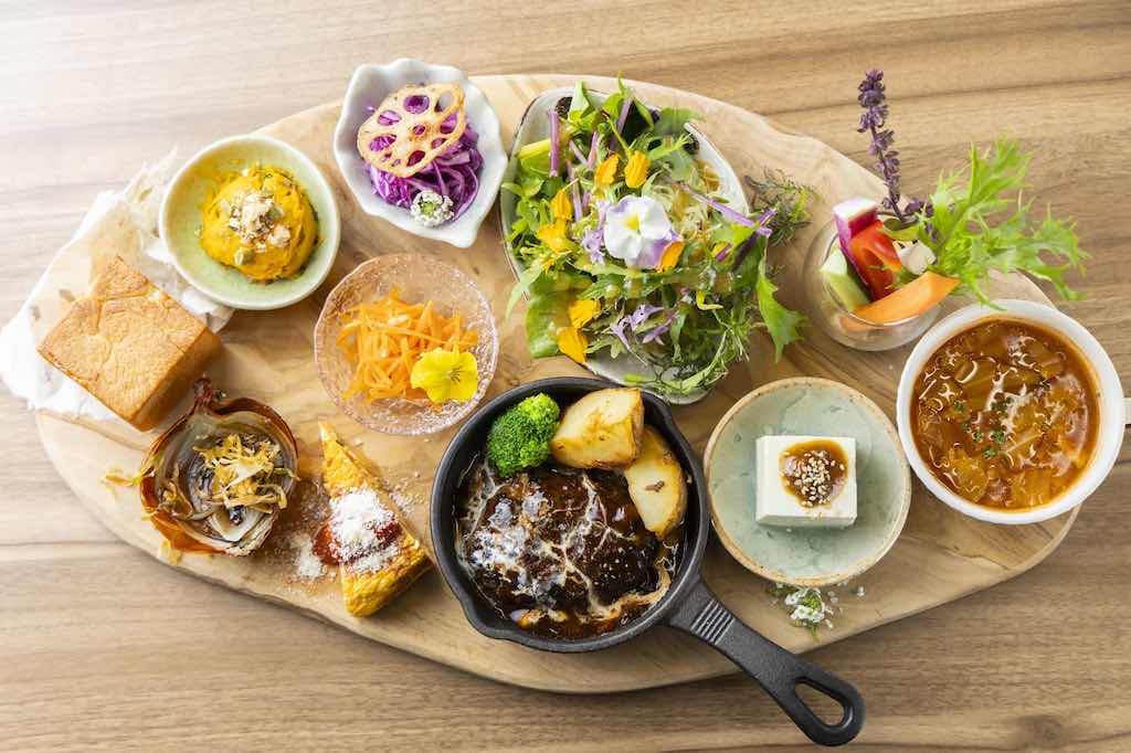 里山農園プレート ハンバーグ