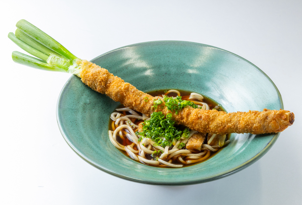 ネギまるごと1本肉巻きうどん