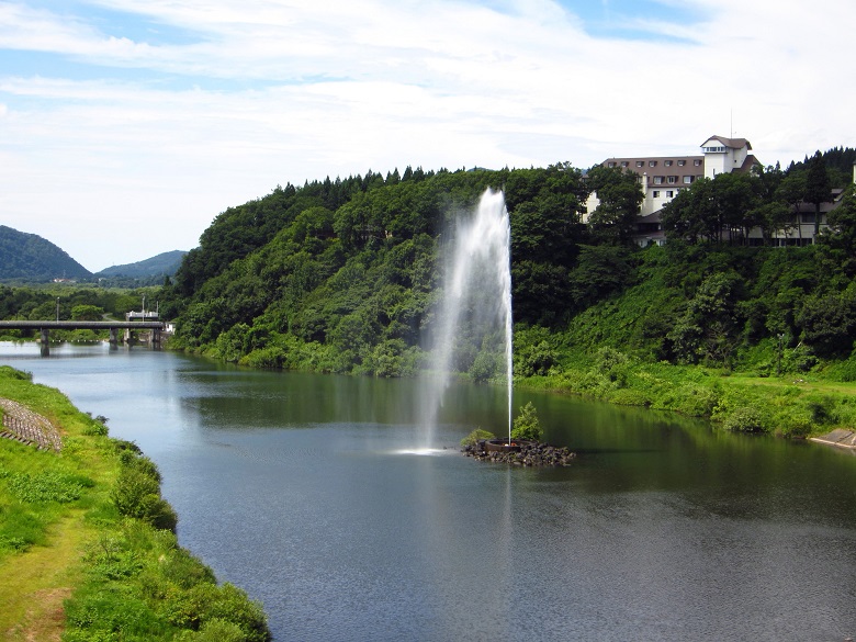 夏の胎内川