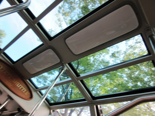 スカイツリーシャトル(R)は、天井がガラス張り！