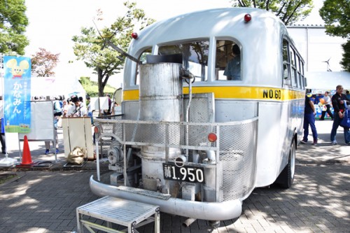 神奈川中央交通の代燃車「三太号」の薪ガス発生装置