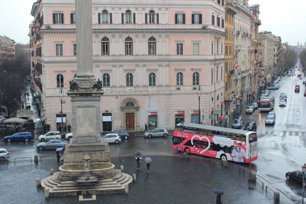 イタリア・ローマ循環観光バスでおすすめスポット見放題！