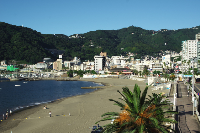 熱海のサンビーチ