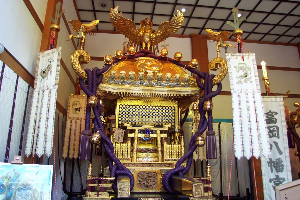 日本一の黄金神輿