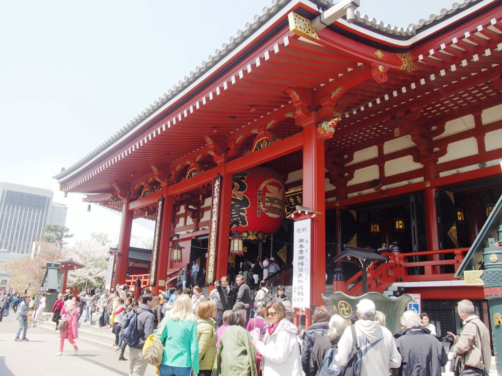 浅草寺にお参りが簡単