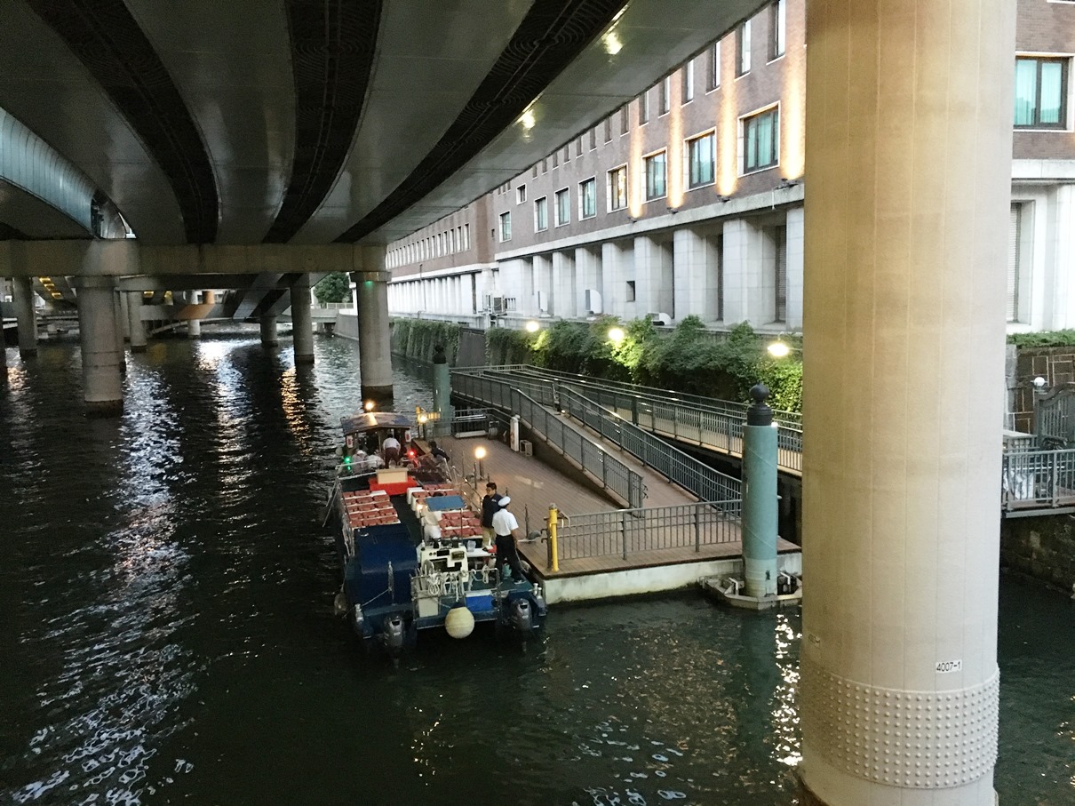 日本橋クルーズ船