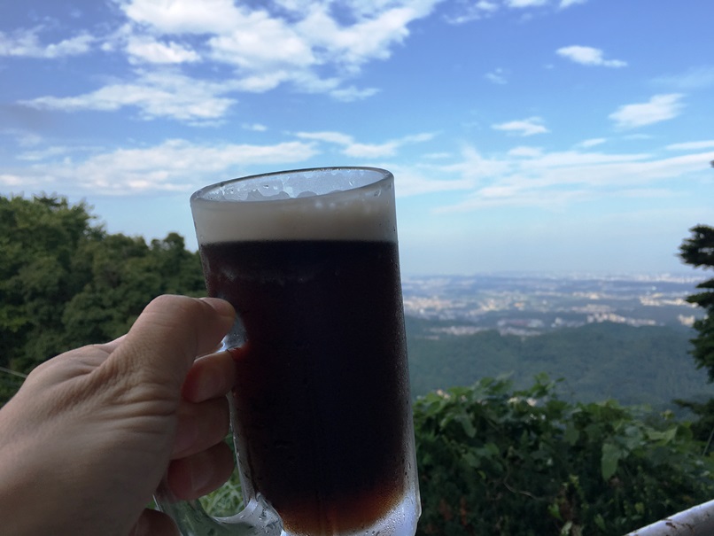 ビールで乾杯