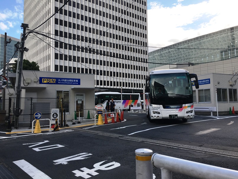 東京駅丸の内鍛治橋駐車場