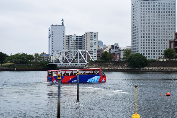 海上遊覧へ出発