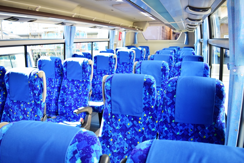 中型バスの座席