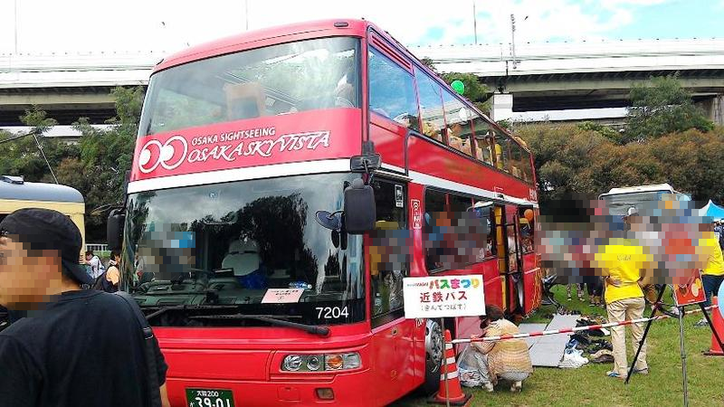 大阪観光の目玉・オープントップバス