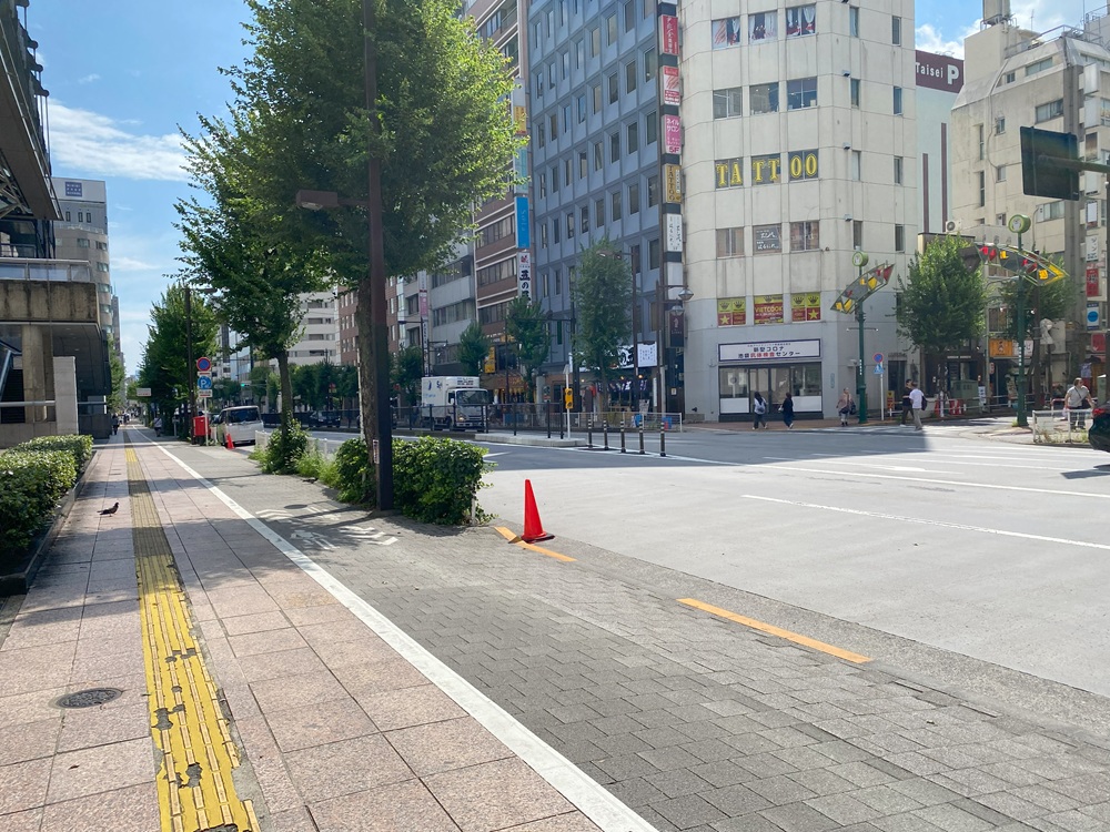 都道441号線（劇場通り）