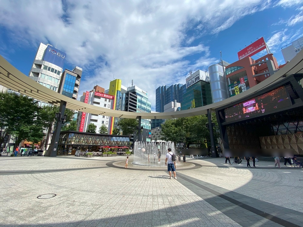 東武百貨店などの大型ショッピングモールなど