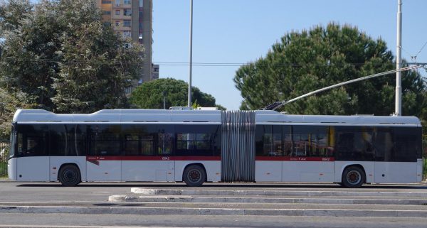 新しいトロリーバスが導入！イタリアのブレダメナリーニバス社（BredaMenarinibus）のアヴァンシティHTB（Avancity HTB）
