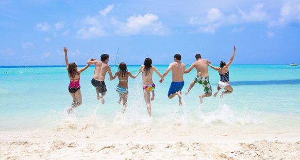 夏の海は団体で 大人数で楽しめるオススメ海水浴場 夏の海は団体で 大人数で楽しめるオススメ海水浴場