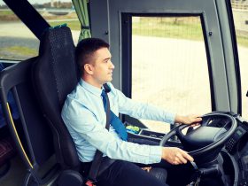バス運転手のなり手がいない