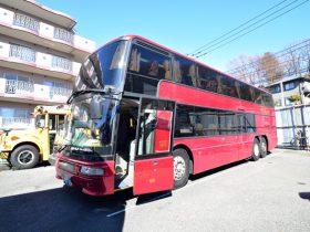 三菱ふそう・エアロキングの貸切バス
