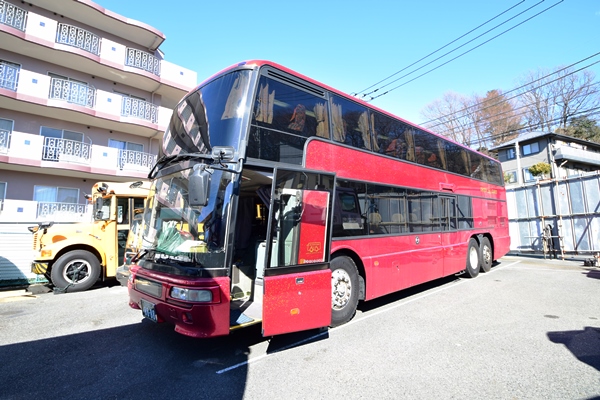 2階建てエアロキング借りてみる？オノエン観光バスの貸切バスコレクション