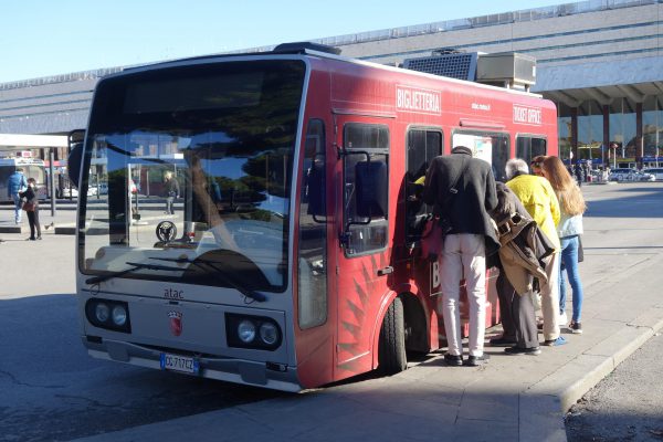 バスチケット移動販売車両として復帰