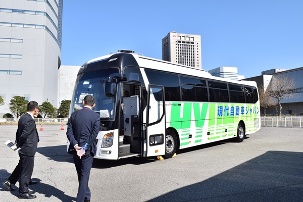 トランスミッションタイプのユニバース