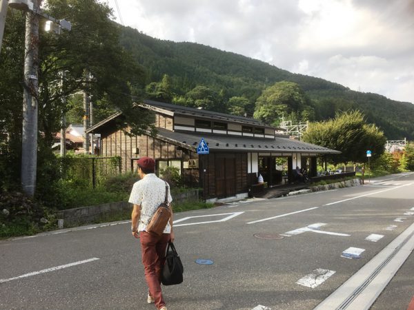 中山道木曽路・奈良井宿のすぐそばにある道の駅「奈良井木曽の大橋」
