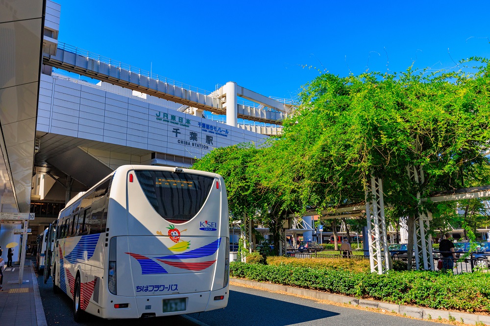 貸切バスは“出発地”で借りるのが鉄則！？「営業区域」のはなし