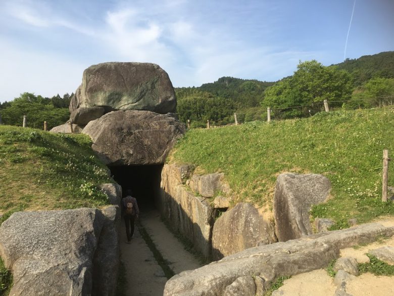 石舞台の大きさ