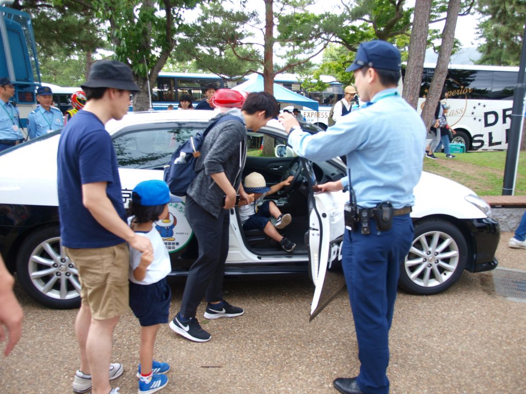 京都府警・パトカー展示