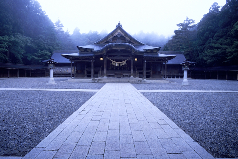 弥彦神社引き