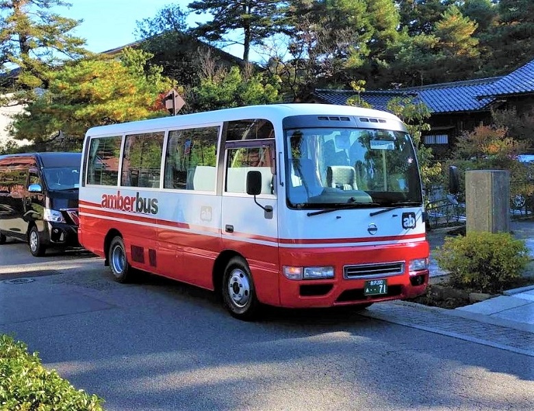 マイクロバス（日産シビリアン）